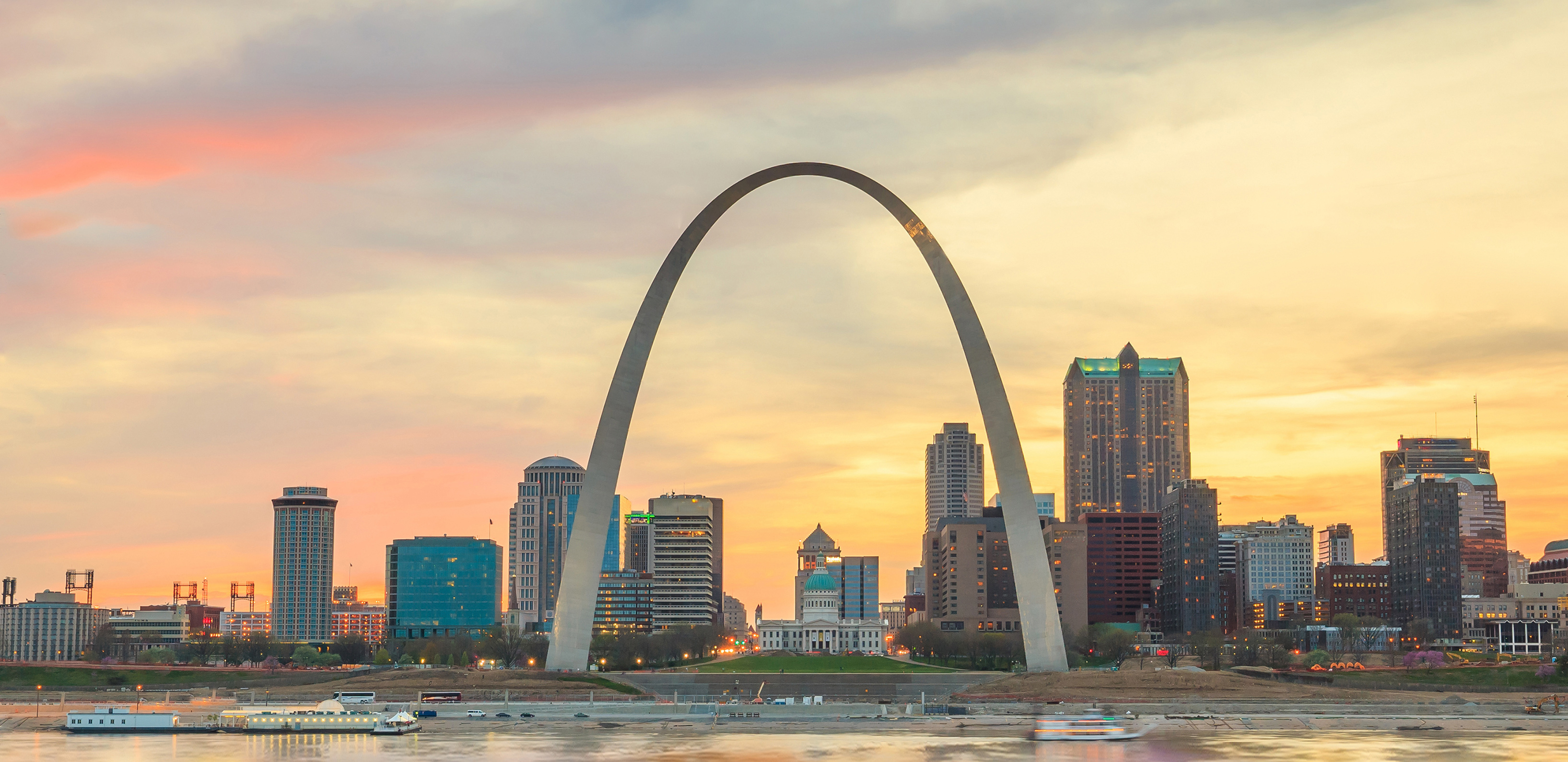 Skyline of St. Louis, MO